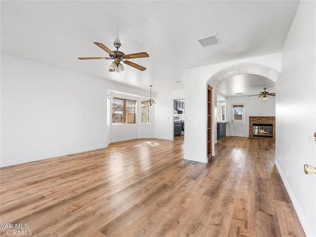 736 E Avenue J6, Lancaster, CA 93535