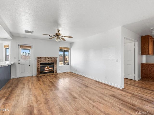 736 E Avenue J6, Lancaster, CA 93535