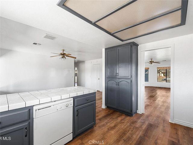 736 E Avenue J6, Lancaster, CA 93535