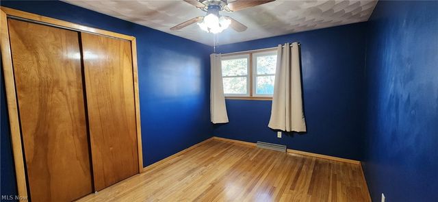 253 Oregon Avenue, Louisville, OH 44641