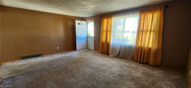 253 Oregon Avenue, Louisville, OH 44641