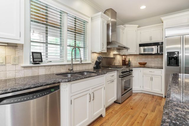 4085 Lyon Drive, Columbus, OH 43220