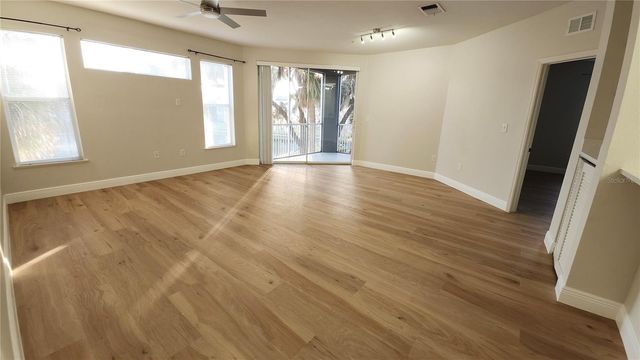 5813 LEGACY CRESCENT PLACE 203, Riverview, FL 33578