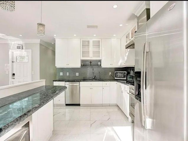1760 Bel Air Avenue, Lauderdale By The Sea, FL 33062