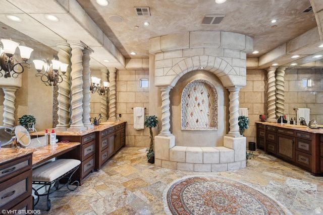 90 W TRIPLE CROWN LN, Washington, UT 84780