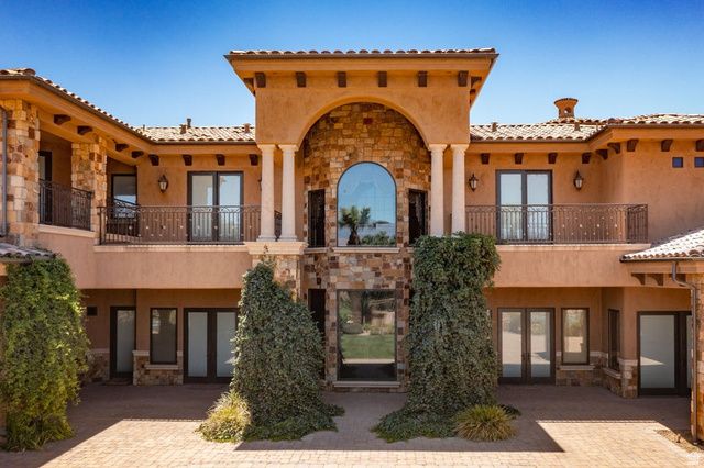 90 W TRIPLE CROWN LN, Washington, UT 84780