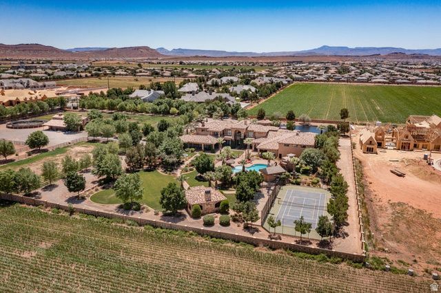 90 W TRIPLE CROWN LN, Washington, UT 84780