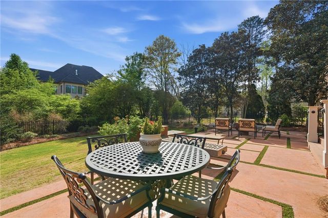 535 Brayford Way, Suwanee, GA 30024