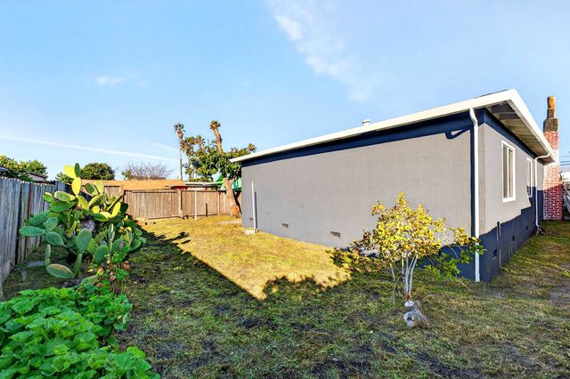 1034 Trenton Blvd, San Pablo, CA 94806