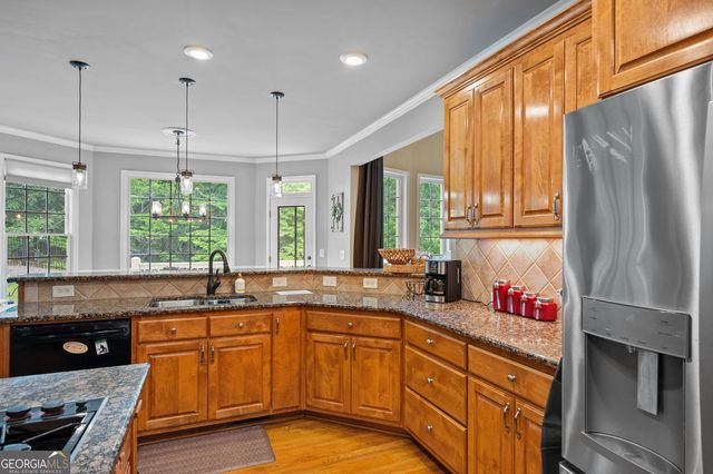 128 Westbrook Drive, Acworth, GA 30101