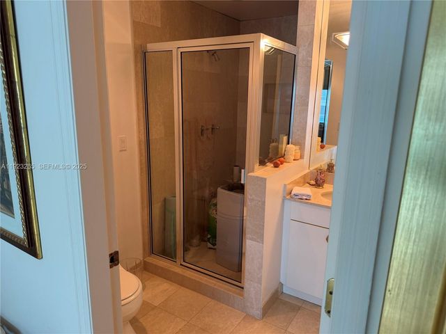 10101 Collins Avenue 9A, Bal Harbour, FL 33154