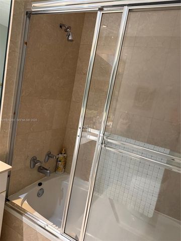 10101 Collins Avenue 9A, Bal Harbour, FL 33154
