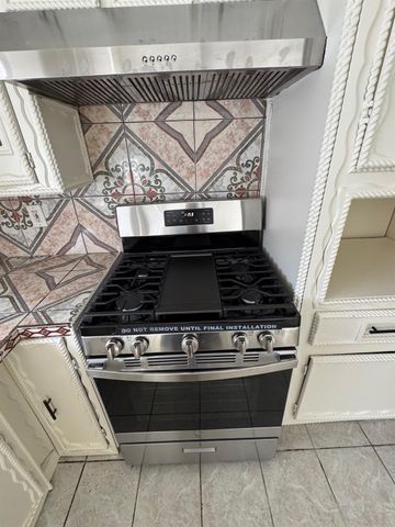 10134 Kirkglen Drive, Houston, TX 77089