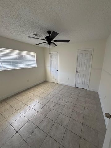 10134 Kirkglen Drive, Houston, TX 77089