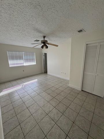 10134 Kirkglen Drive, Houston, TX 77089