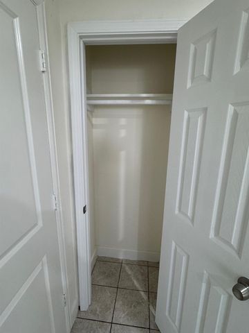 10134 Kirkglen Drive, Houston, TX 77089