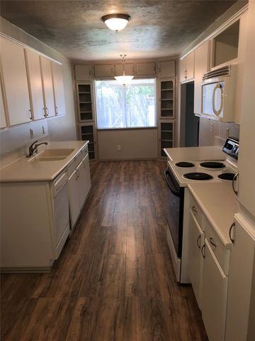 1004 Cross Bend Road, Plano, TX 75023