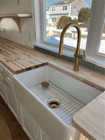 19 Traymore Street, Charlestown, RI 02813