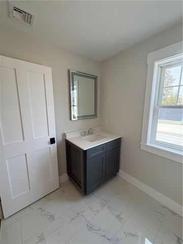 19 Traymore Street, Charlestown, RI 02813