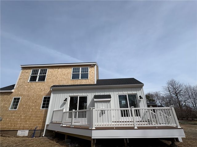 19 Traymore Street, Charlestown, RI 02813