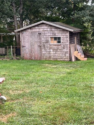 19 Traymore Street, Charlestown, RI 02813