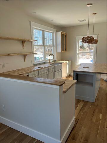 19 Traymore Street, Charlestown, RI 02813