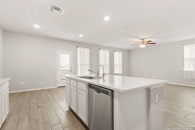 10803 Airmen Drive, Converse, TX 78109