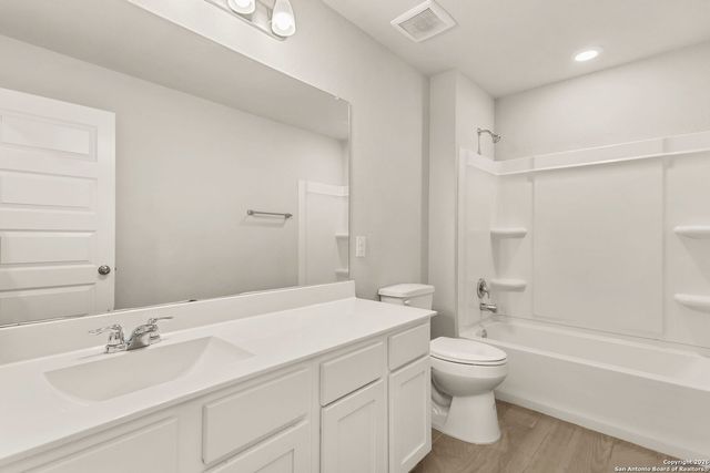 10803 Airmen Drive, Converse, TX 78109