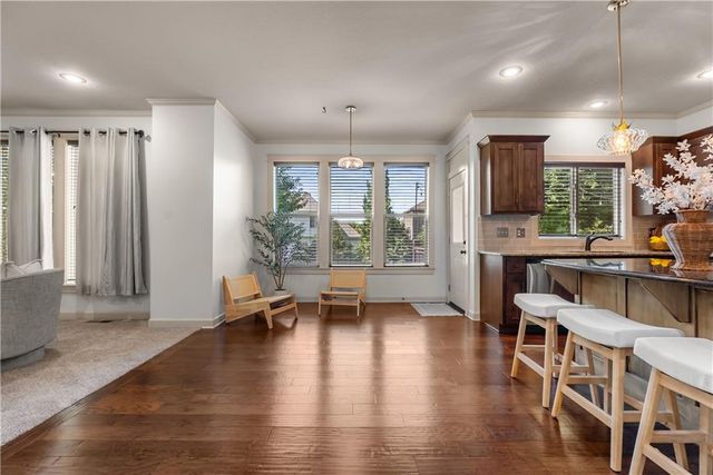 508 SW Lake Side Drive, Lee's Summit, MO 64064