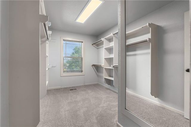 508 SW Lake Side Drive, Lee's Summit, MO 64064