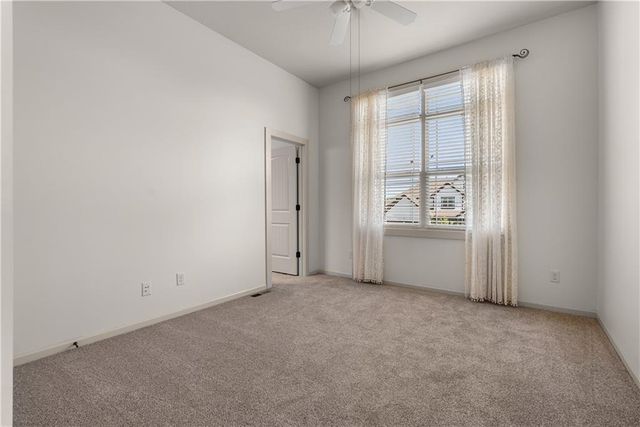508 SW Lake Side Drive, Lee's Summit, MO 64064