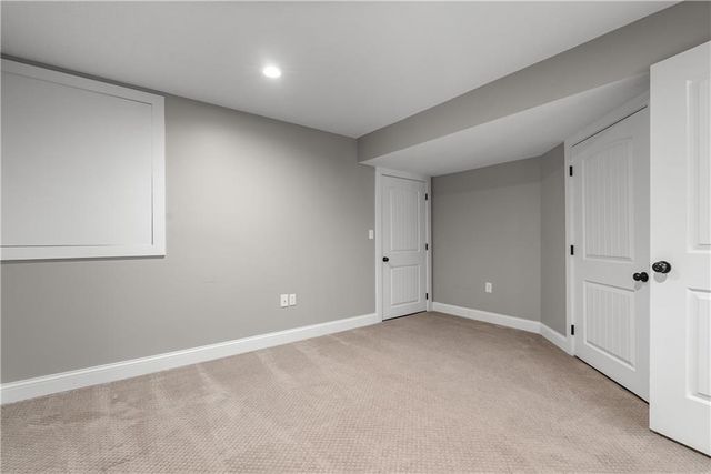 508 SW Lake Side Drive, Lee's Summit, MO 64064