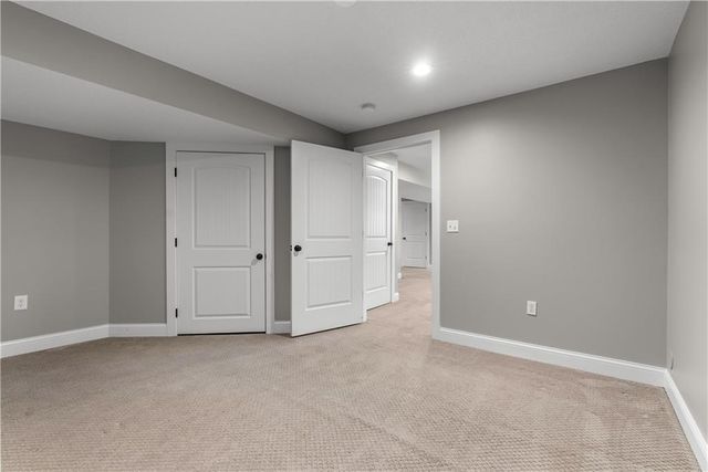508 SW Lake Side Drive, Lee's Summit, MO 64064