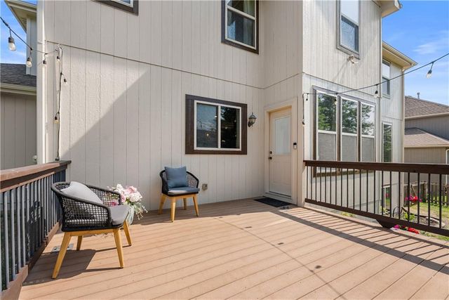 508 SW Lake Side Drive, Lee's Summit, MO 64064