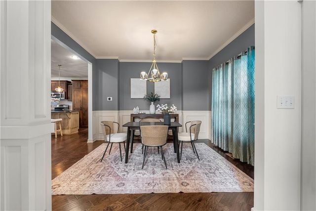 508 SW Lake Side Drive, Lee's Summit, MO 64064