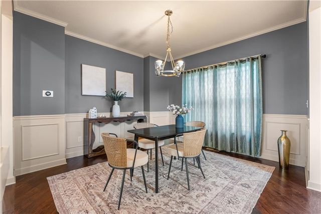 508 SW Lake Side Drive, Lee's Summit, MO 64064