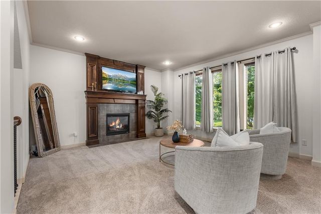 508 SW Lake Side Drive, Lee's Summit, MO 64064