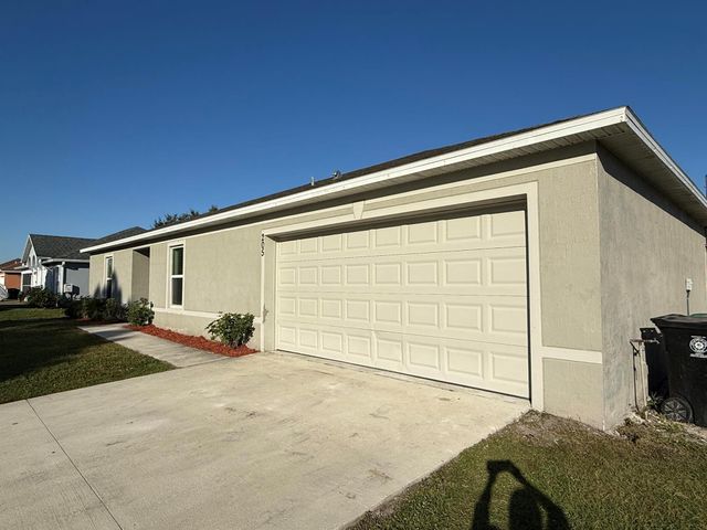205 SW Chelsea Terrace, Port St Lucie, FL 34984
