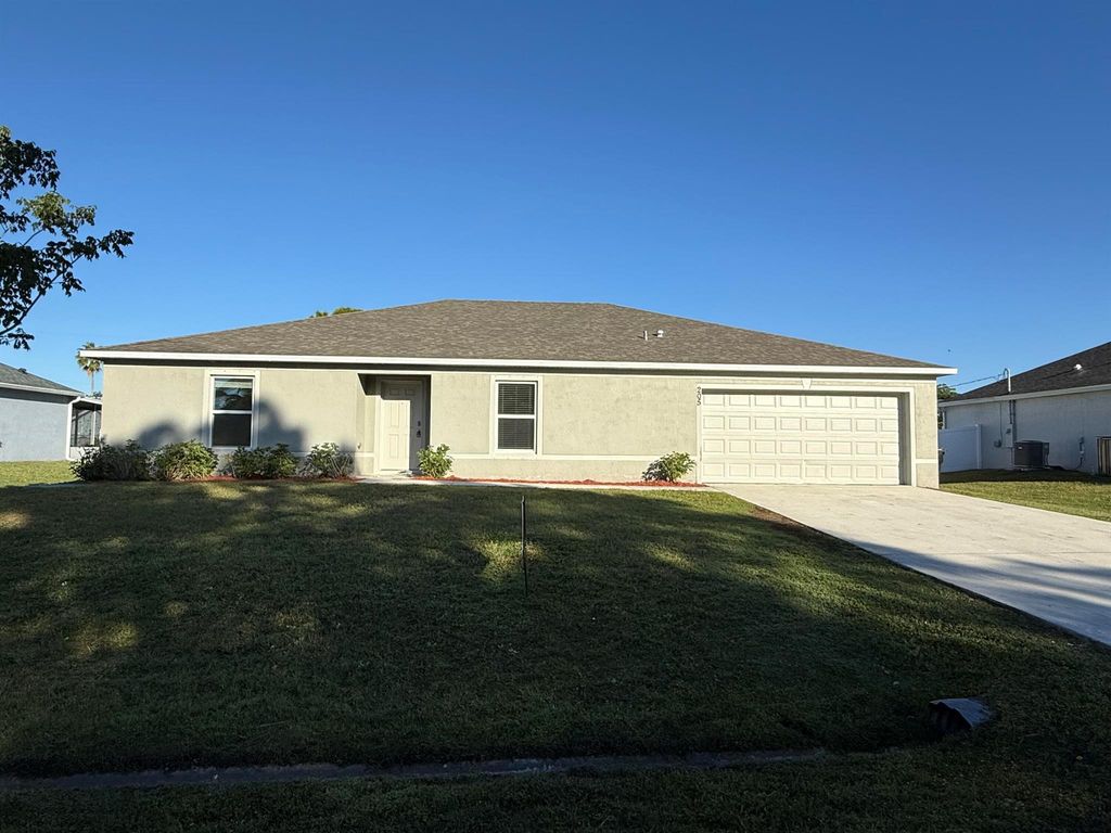 205 SW Chelsea Terrace, Port St Lucie, FL 34984