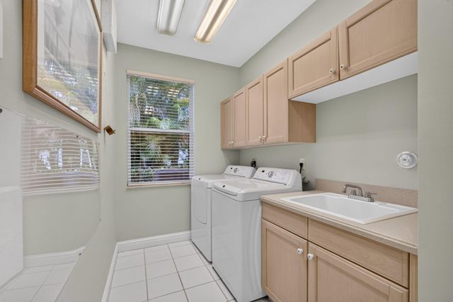 2773 Tecumseh Drive, West Palm Beach, FL 33409