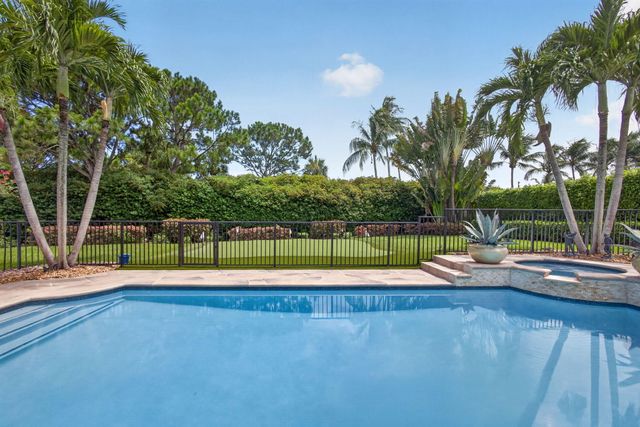 2773 Tecumseh Drive, West Palm Beach, FL 33409