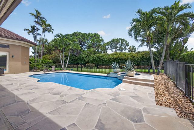 2773 Tecumseh Drive, West Palm Beach, FL 33409