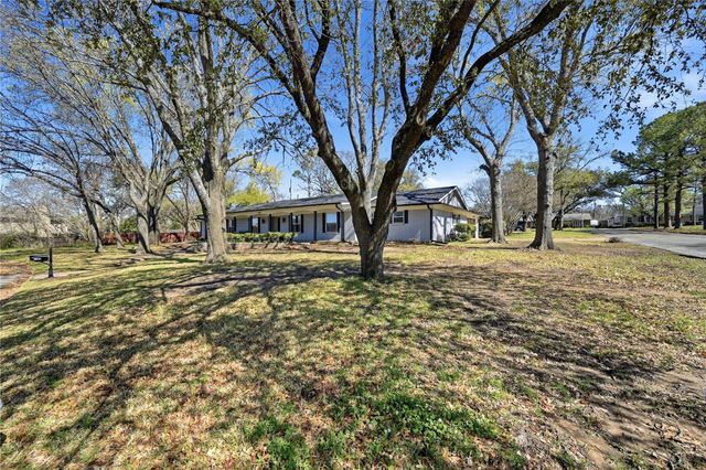 1507 Greenbrier, Sherman, TX 75092