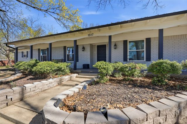 1507 Greenbrier, Sherman, TX 75092