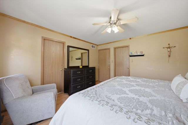 3215 Whitegate Road, Joliet, IL 60431