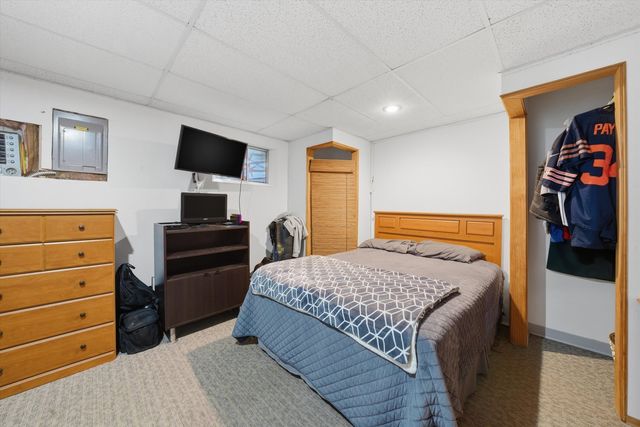 3215 Whitegate Road, Joliet, IL 60431