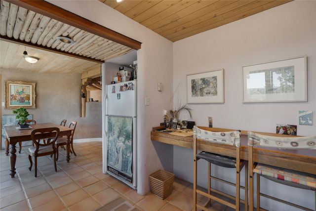 39 Zambra Way, Santa Fe, NM 87506
