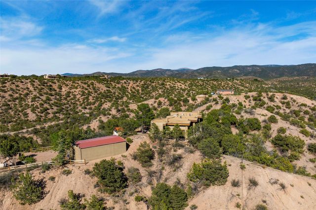 39 Zambra Way, Santa Fe, NM 87506