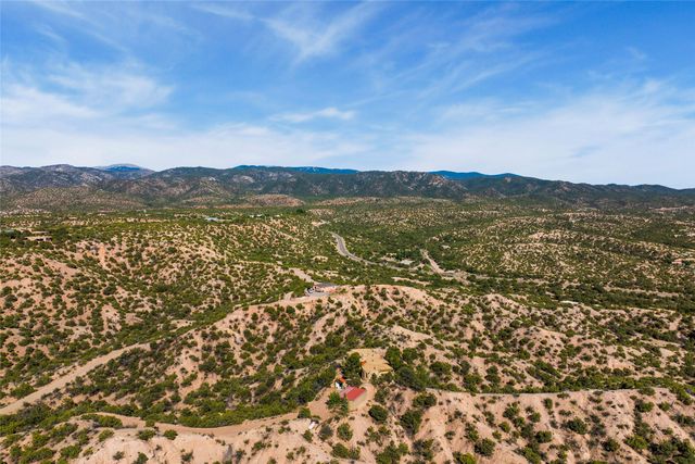 39 Zambra Way, Santa Fe, NM 87506