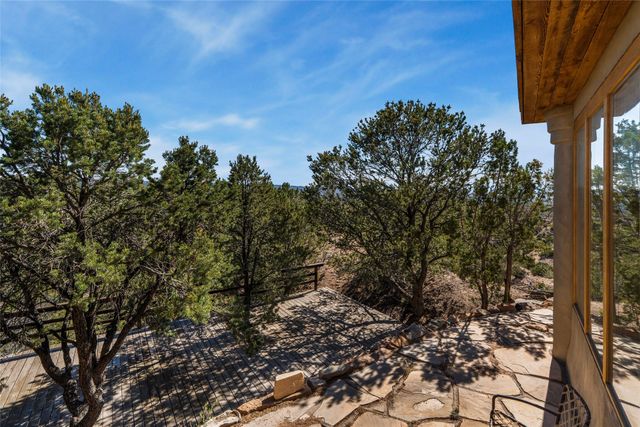 39 Zambra Way, Santa Fe, NM 87506